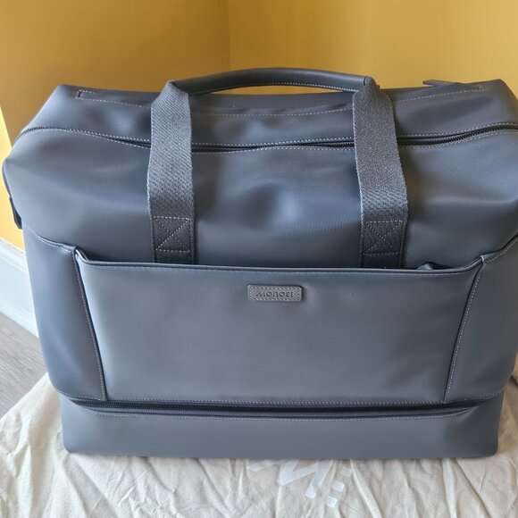 Roomy MONOS Metro Weekender Travel Tote in Dover Grey - Picture 2 of 5